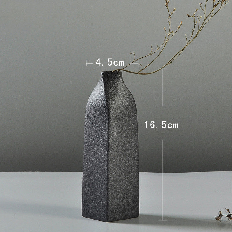 Ceramic vase and flowerware