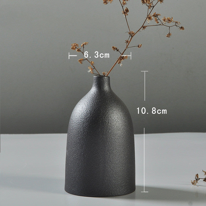 Ceramic vase and flowerware