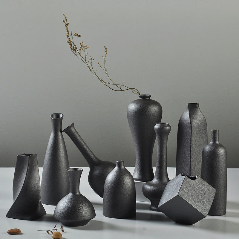 Ceramic vase and flowerware