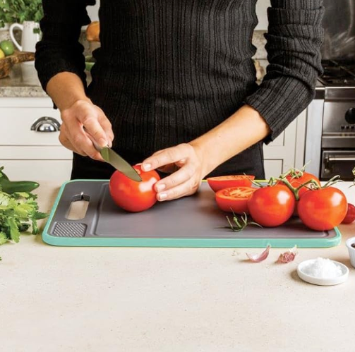 The Smooth Slice - Multifunctional Cutting board